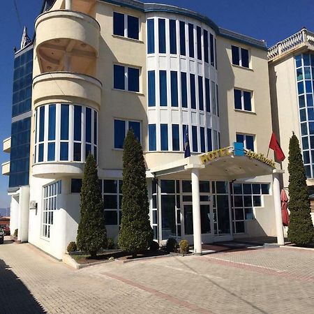 Hotel Apollonia Prishtinë Exterior photo