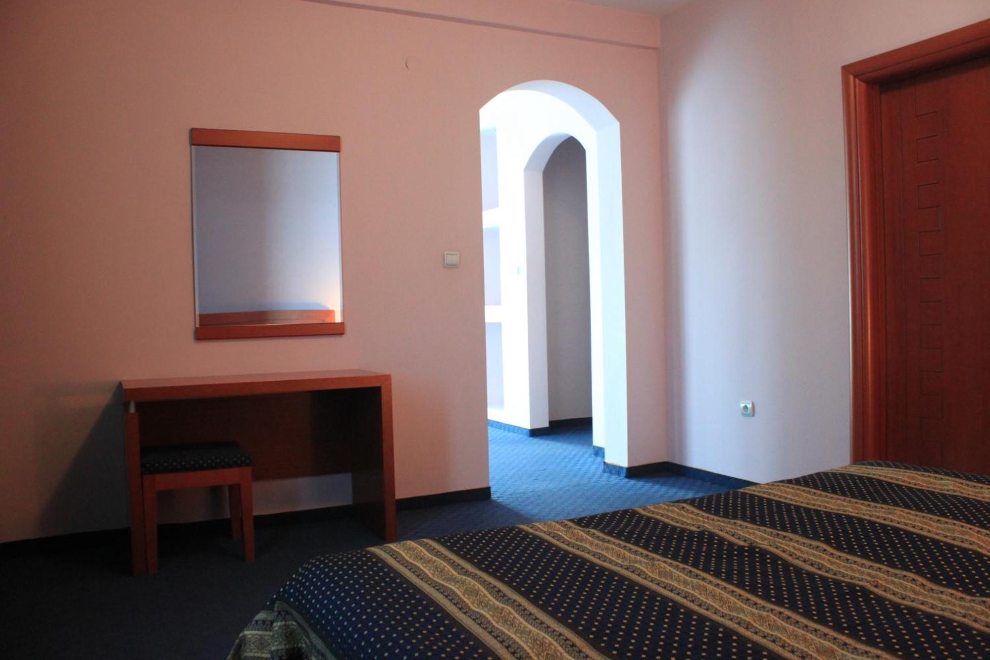 Hotel Apollonia Prishtinë Room photo
