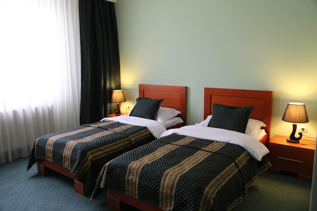 Hotel Apollonia Prishtinë Room photo