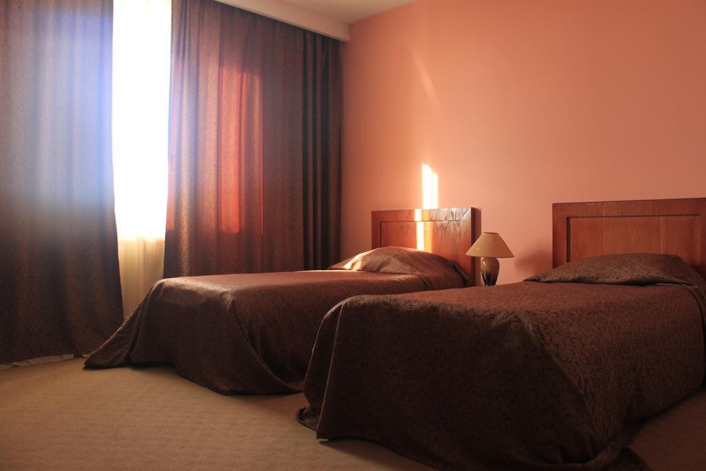 Hotel Apollonia Prishtinë Room photo